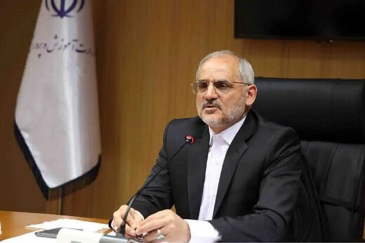 حاجی میرزایی: مربیان مهدهای کودک و پیش دبستانی، مشمول دریافت واکسن/ پیش‌بینی اتمام واکسیناسیون تا ۱۰ روز دیگر