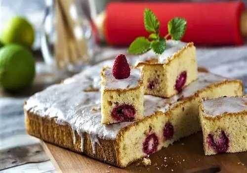 چگونه بوی بنزین یا روغن ریخته شده را از گاراژ خود از بین ببریم؟