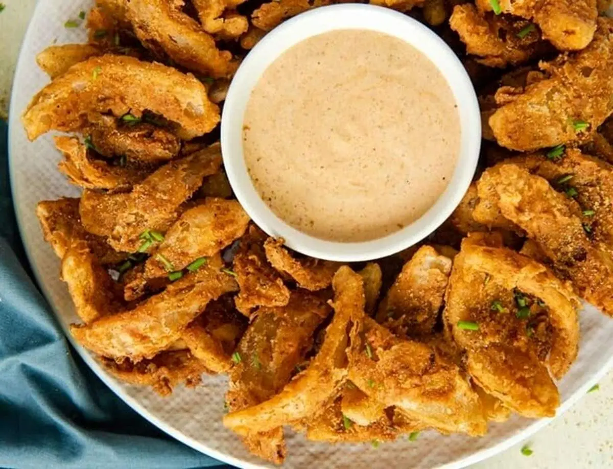 طرز تهیه پیاز سوخاری با سس مخصوص + فیلم