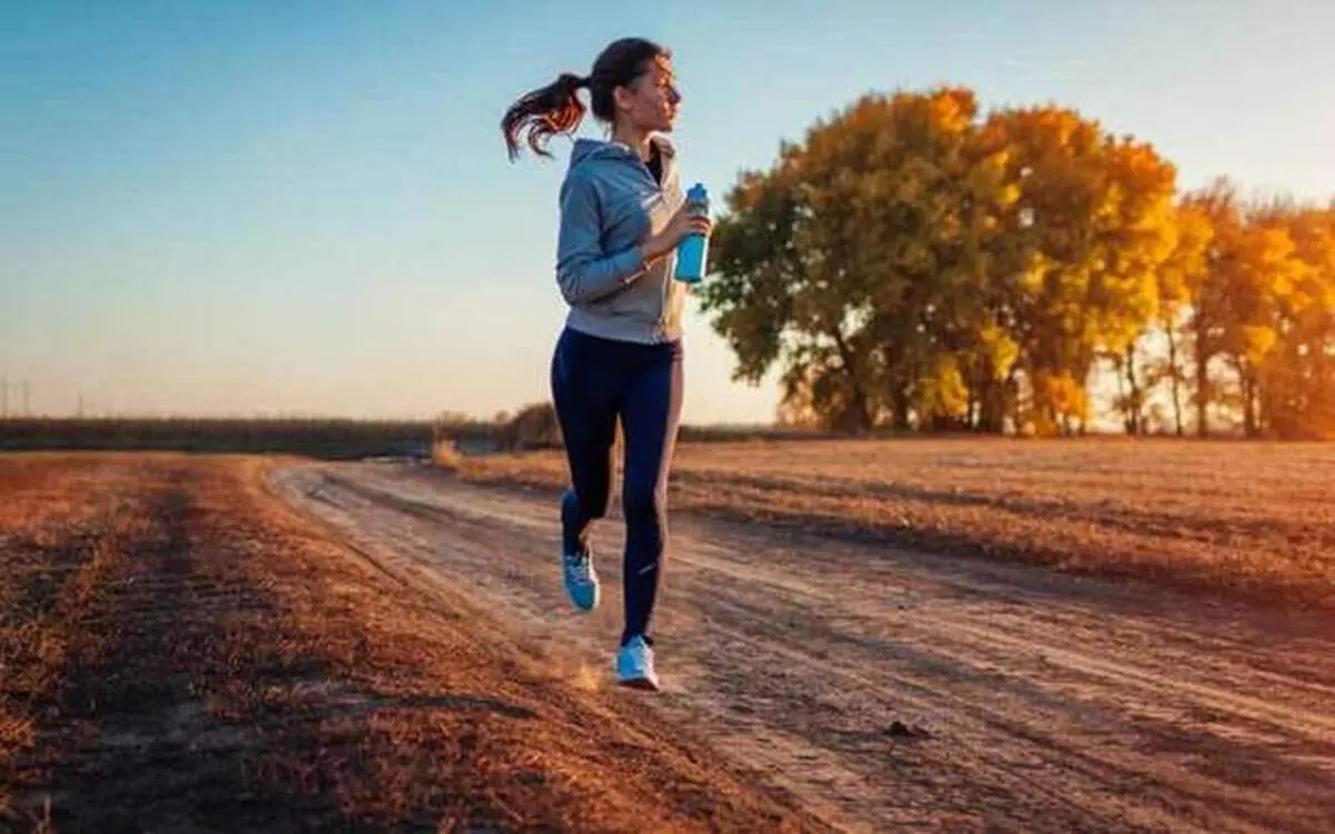 ۱۸ دلیل شگفت انگیز برای ورزش قبل صبحانه