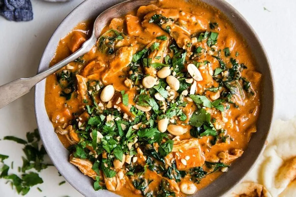 طرز تهیه سوپ بادام زمینی، خوشمزه و مقوی
