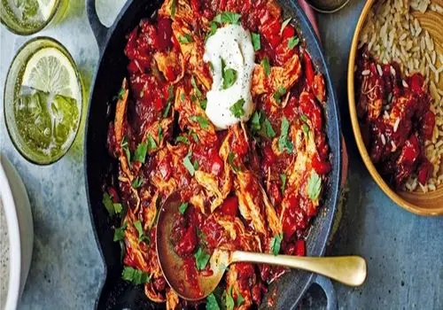 طرز تهیه خورش مرغ و جعفری؛ طعم خاص و خوشمزه