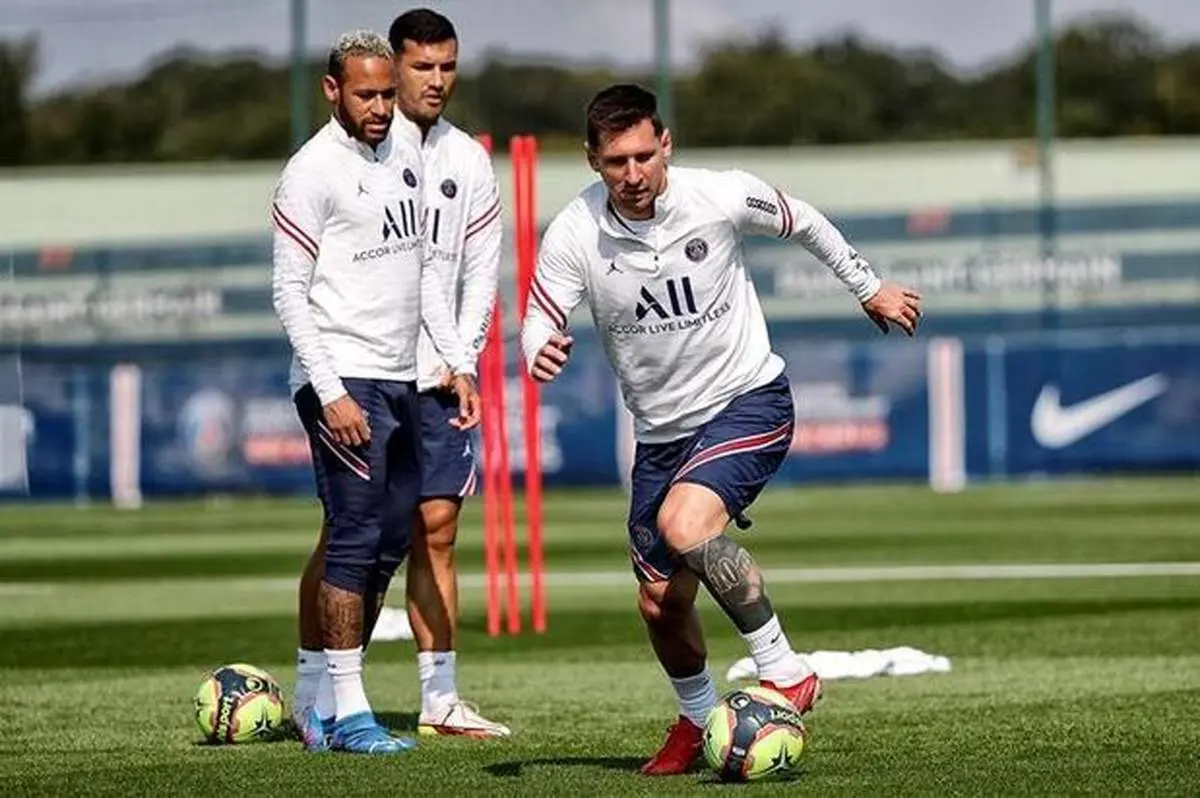 آمادگی لیونل مسی در تمرینات پاریسی ها + فیلم