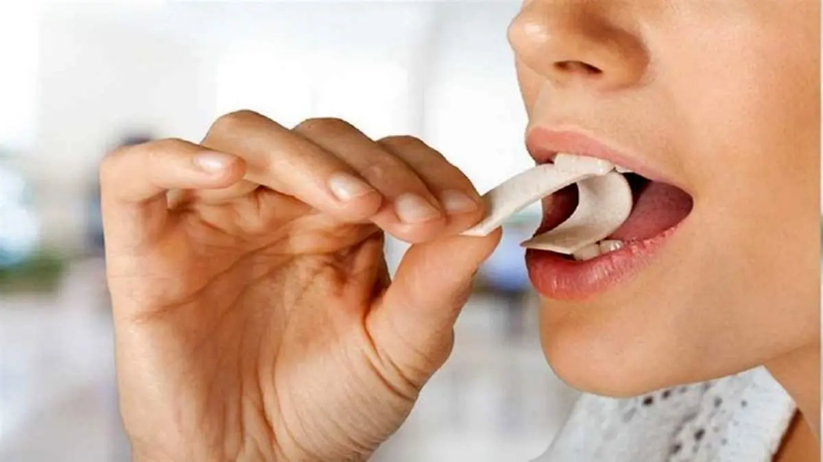 عوارض عجیب و بهت آور جویدن آدامس