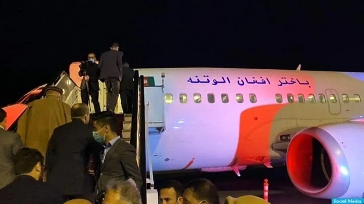 فرود چند هواپیمای افغانستان در فرودگاه مشهد+فیلم