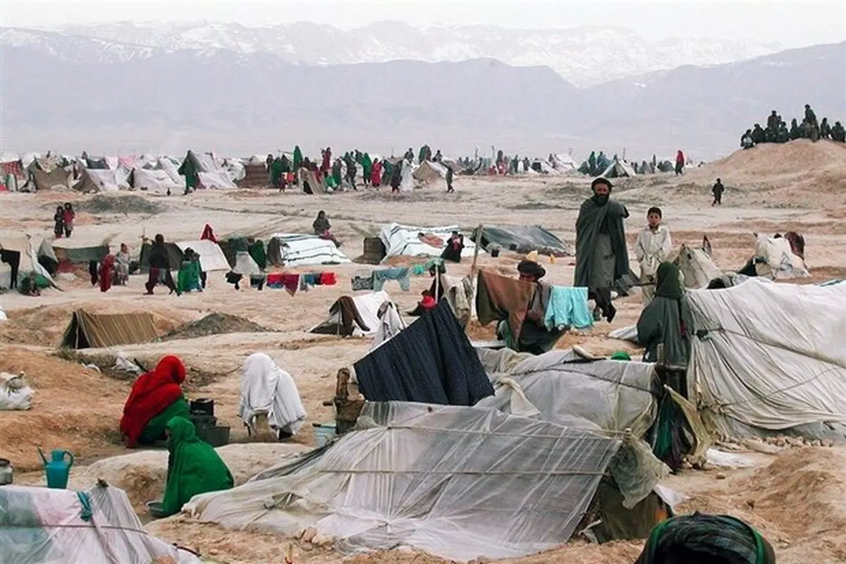 ازدحام عجیب شهروندان افغانستان در مرز پاکستان + فیلم