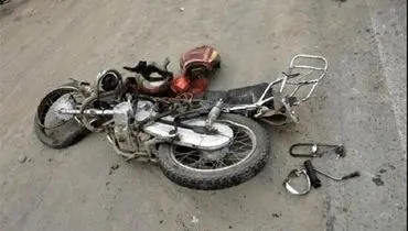 سرنگونی دلخراش موتورسوار با اشتباه فاجعه‌بار راننده یک سواری + فیلم
