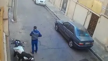 لحظه هولناک سرقت مسلحانه یک موتورسیکلت در اهواز در روز روشن! + فیلم