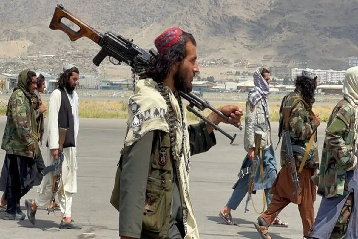رایزنی لندن با طالبان برای خروج اتباع انگلیس از افغانستان