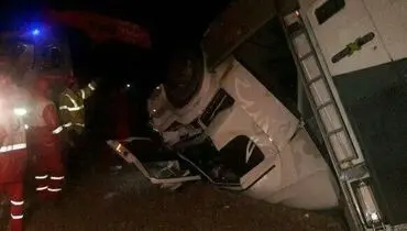 واژگونی یک اتوبوس با ۳۴ سرنشین در جاده دامغان به شاهرود