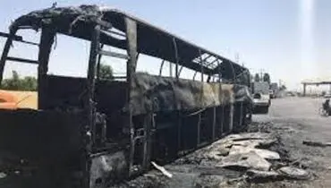 آتش گرفتن یک دستگاه اتوبوس در آزادراه تهران - قم+عکس
