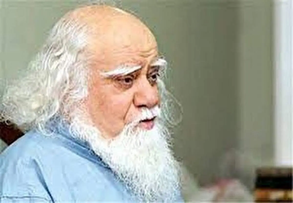 اقامه‌ی نماز بر پیکر مرحوم محمدرضا حکیمی + فیلم