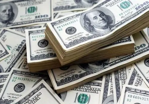 پول افغانستان از دلار پیشی گرفت