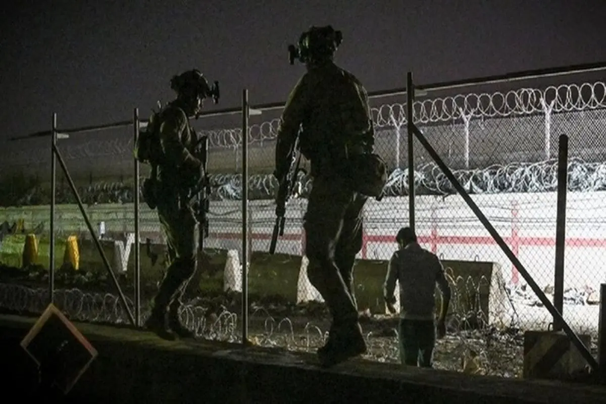 غنایم جنگی به جا مانده آمریکایی‌ها در فرودگاه کابل + فیلم