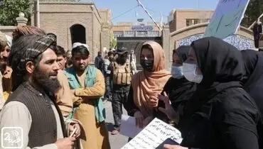 تظاهرات زنان در هراتِ تحت تسلط طالبان