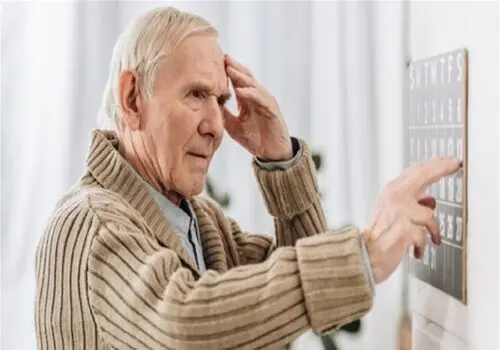 آزمایش ۱۰ ثانیه ای دست که میتواند به تشخیص زوال عقل کمک کند