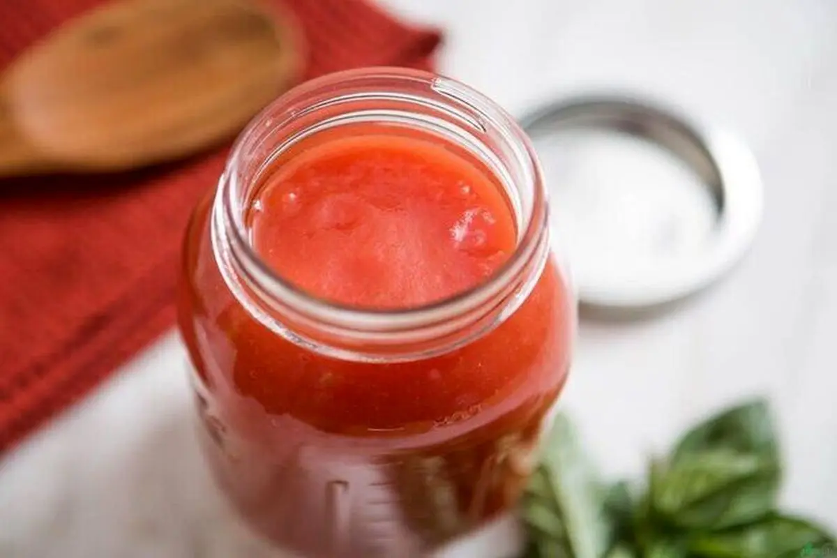 طرز تهیه رب گوجه فرنگی در خانه