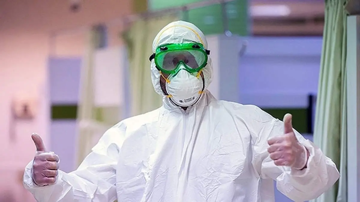 وحشت و فریاد بیمار هنگام مواجهه با کادر درمان! + فیلم