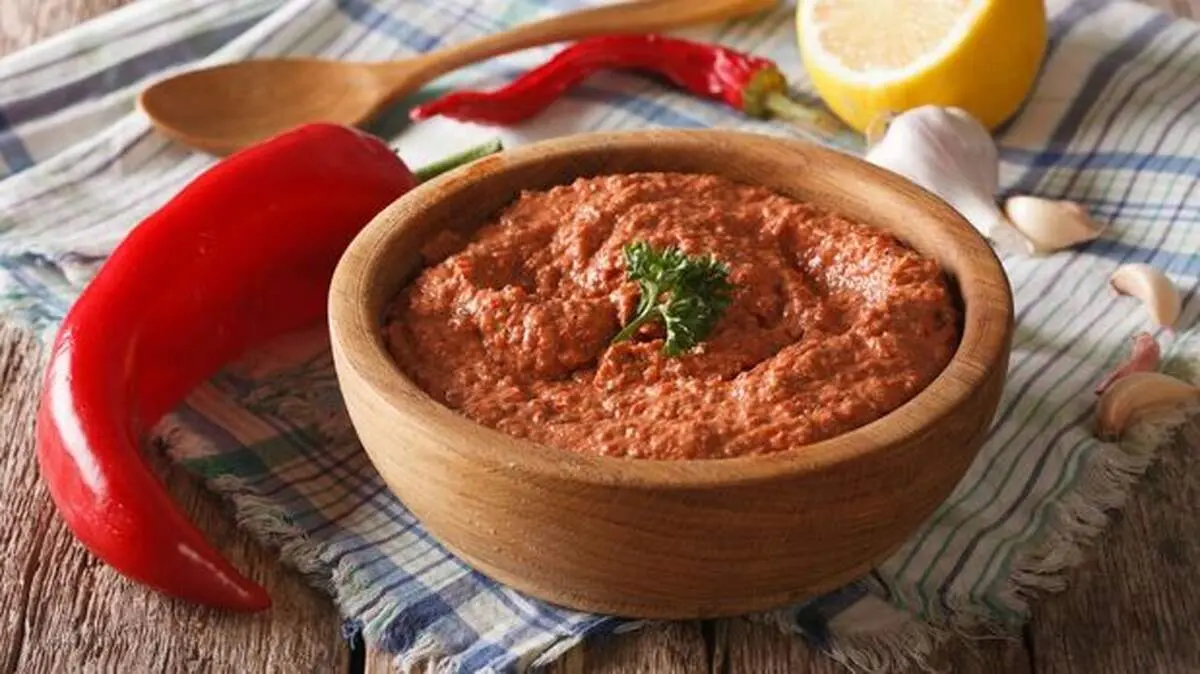 آشنایی با مُحَمِّرِه، پیش غذای خاص لبنانی