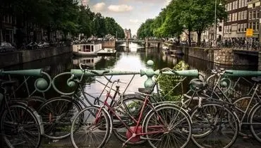 آمستردام چگونه «پایتخت دوچرخه‌های جهان» شد؟ + فیلم