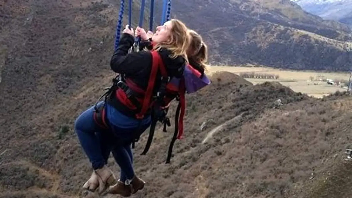 مشهورترین تاب جهان + فیلم