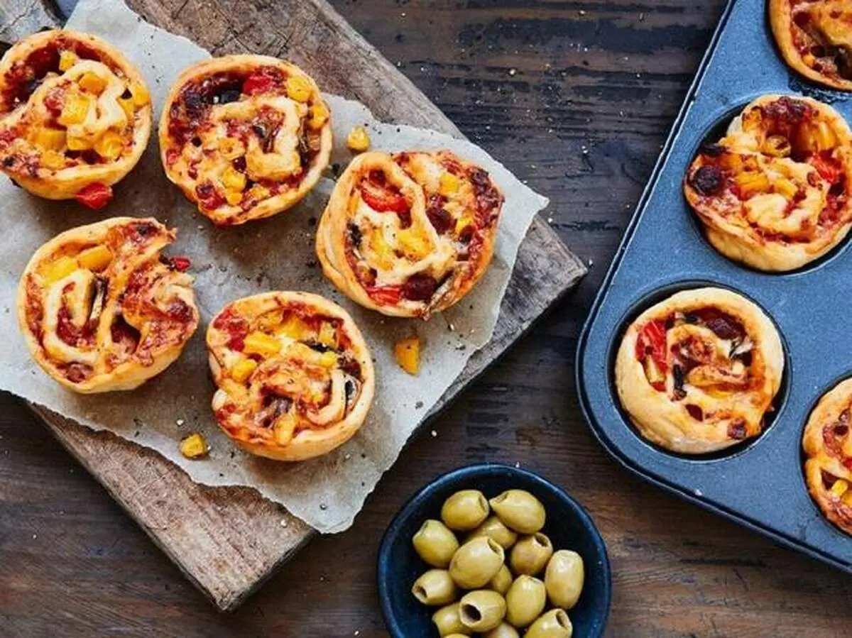 طرز تهیه مافین پیتزایی قارچ و مرغ