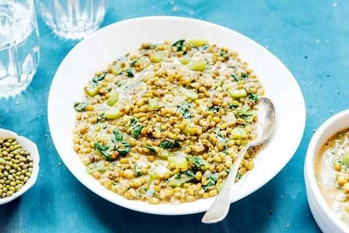 طرز تهیه خوراک ماش با سیب زمینی