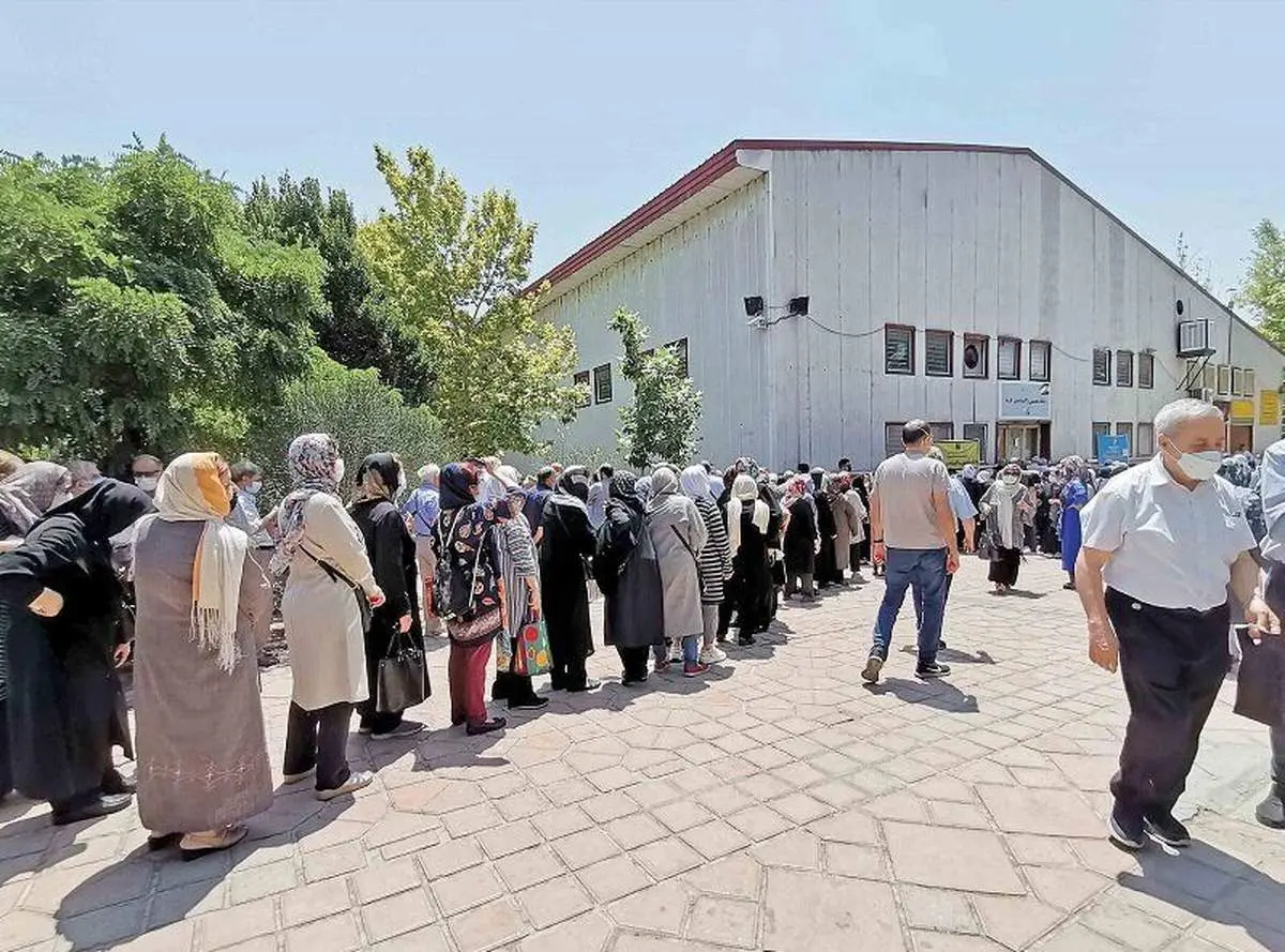صفهای طولانی واکسیناسیون بالاخره کی جمع میشود؟/ رمزگشایی از توافق فوق العاده مهم و حیاتی رئیس جمهور با چینیها
