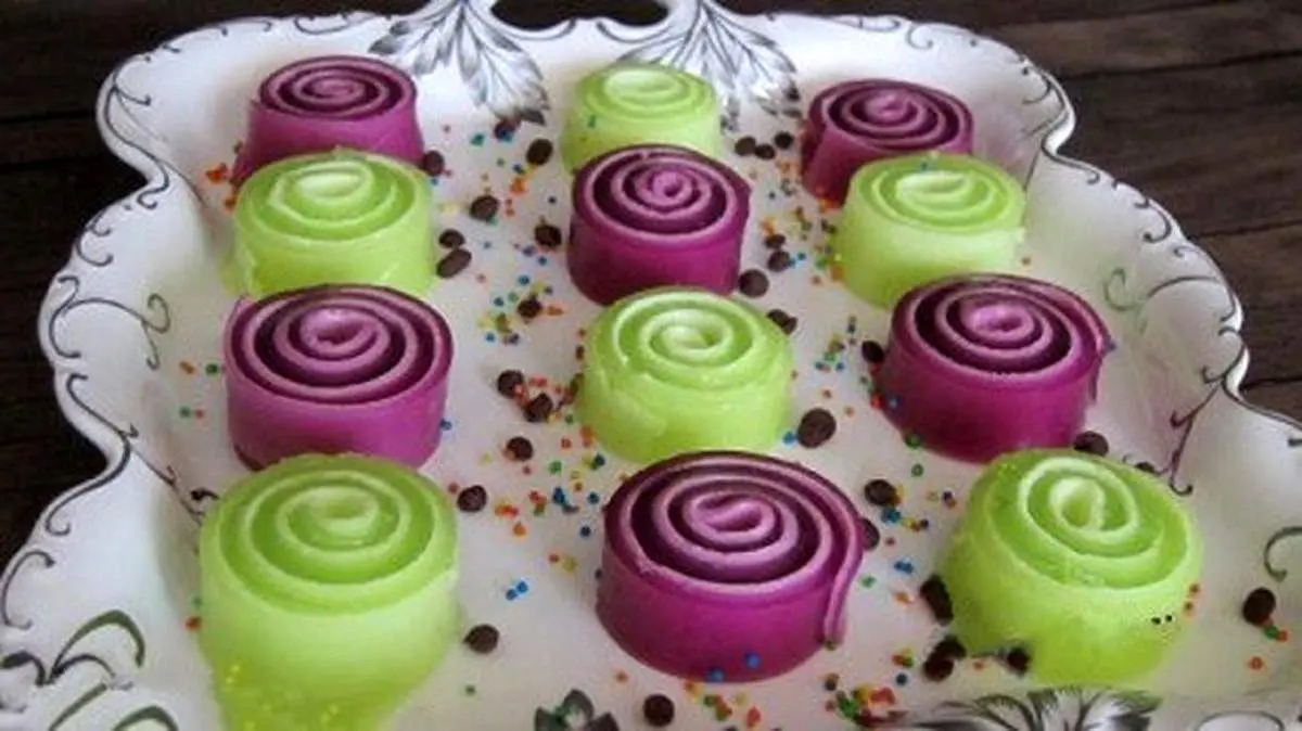 طرز تهیه ژله بستنی رولی