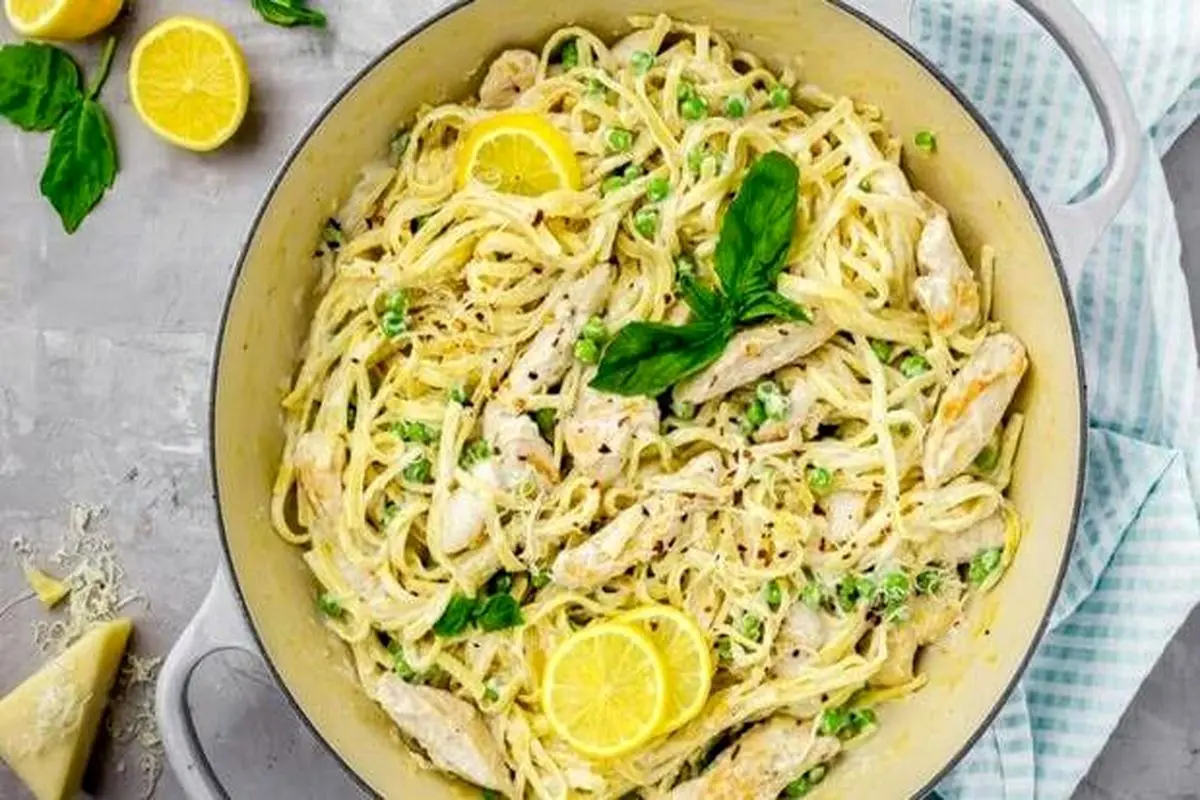 طرز تهیه اسپاگتی مرغ قارچ خامه