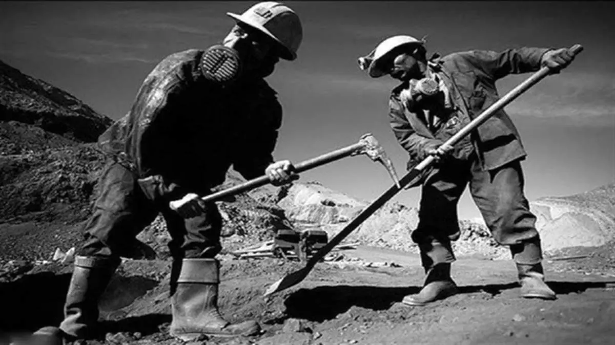 دستمزد کارگران کفاف هزینههای چند روز آنها را میدهد؟