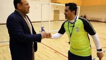 عزیزی خادم: فدراسیون فوتبال تمام و کمال در کنار تیم ملی فوتسال است