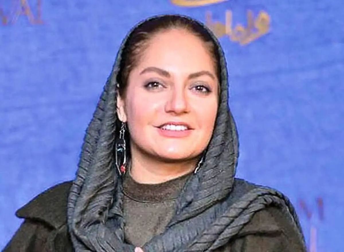 عکس مهناز افشار با تیپ کلاسیک!