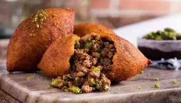 طرز تهیه ایچلی کوفته ترکیه ای با سس مخصوص