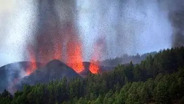 فوران آتشفشان در جزیره لا پالما اسپانیا