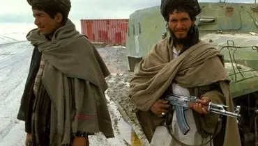 عاقبت موبایل دزدی در افغانستان در زمان طالبان +فیلم