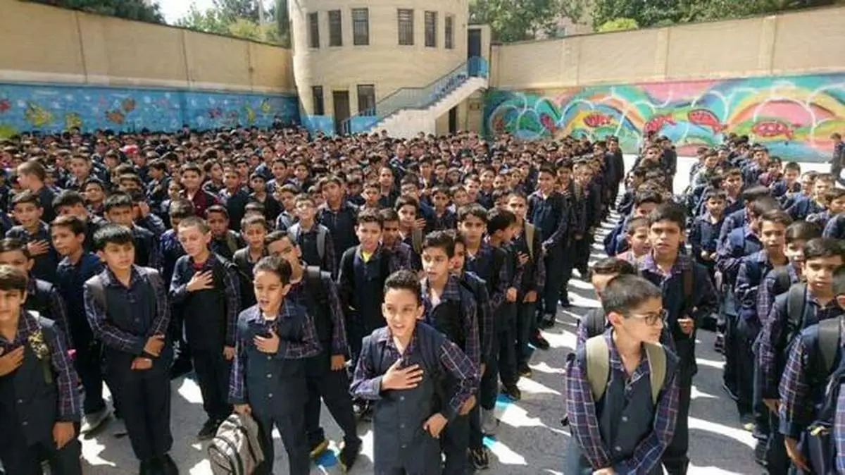 بازگشایی مدارس بدون تزریق واکسن خطرناک است