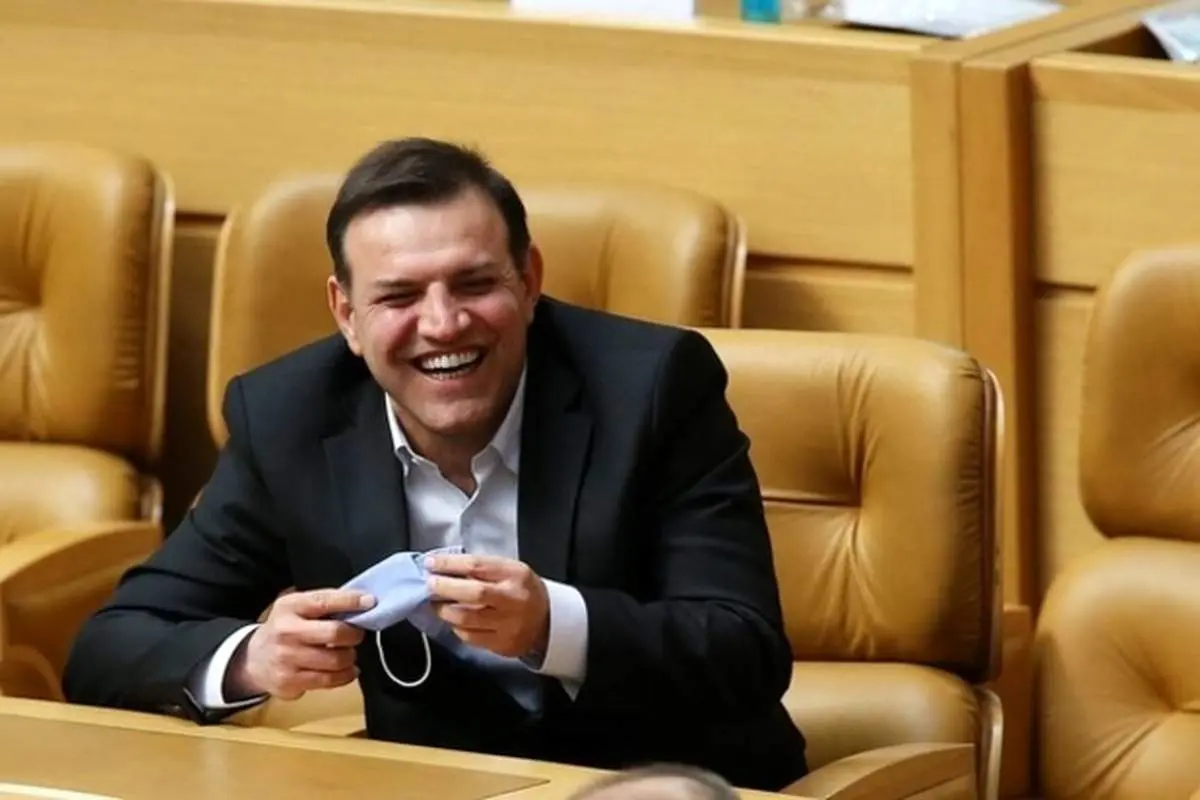 عزیزی خادم آخر هفته به لیتوانی میرود
