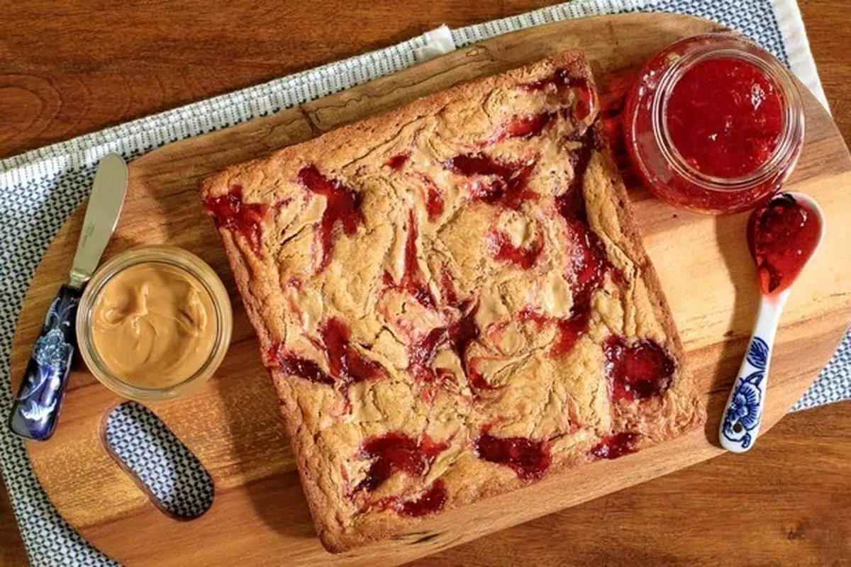 طرز تهیه بلوندی مربایی + فیلم