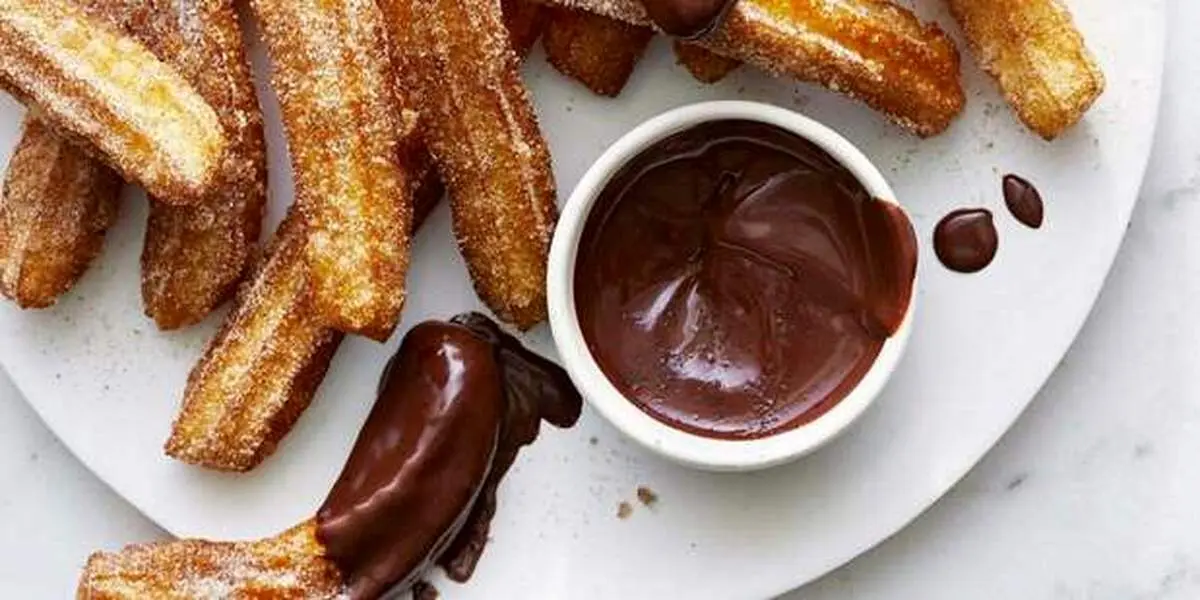 طرز تهیه چوروس اسپانیایی ساده و خانگی