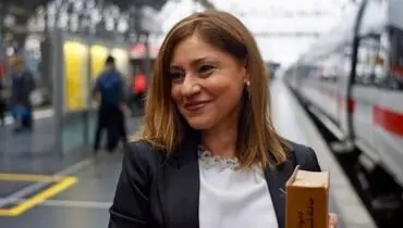 نرگس اسکندری روانپزشک ایرانی‌تبار، شهردار فرانکفورت شد +عکس