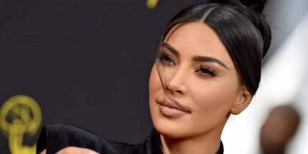 لباس و پوشش جنجالی کیم کارداشیان + عکس