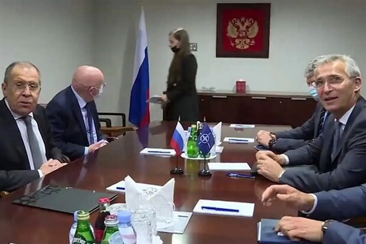 لاوروف: پیشنهادات ما برای کاهش تنش در روابط روسیه-ناتو همچنان روی میز است