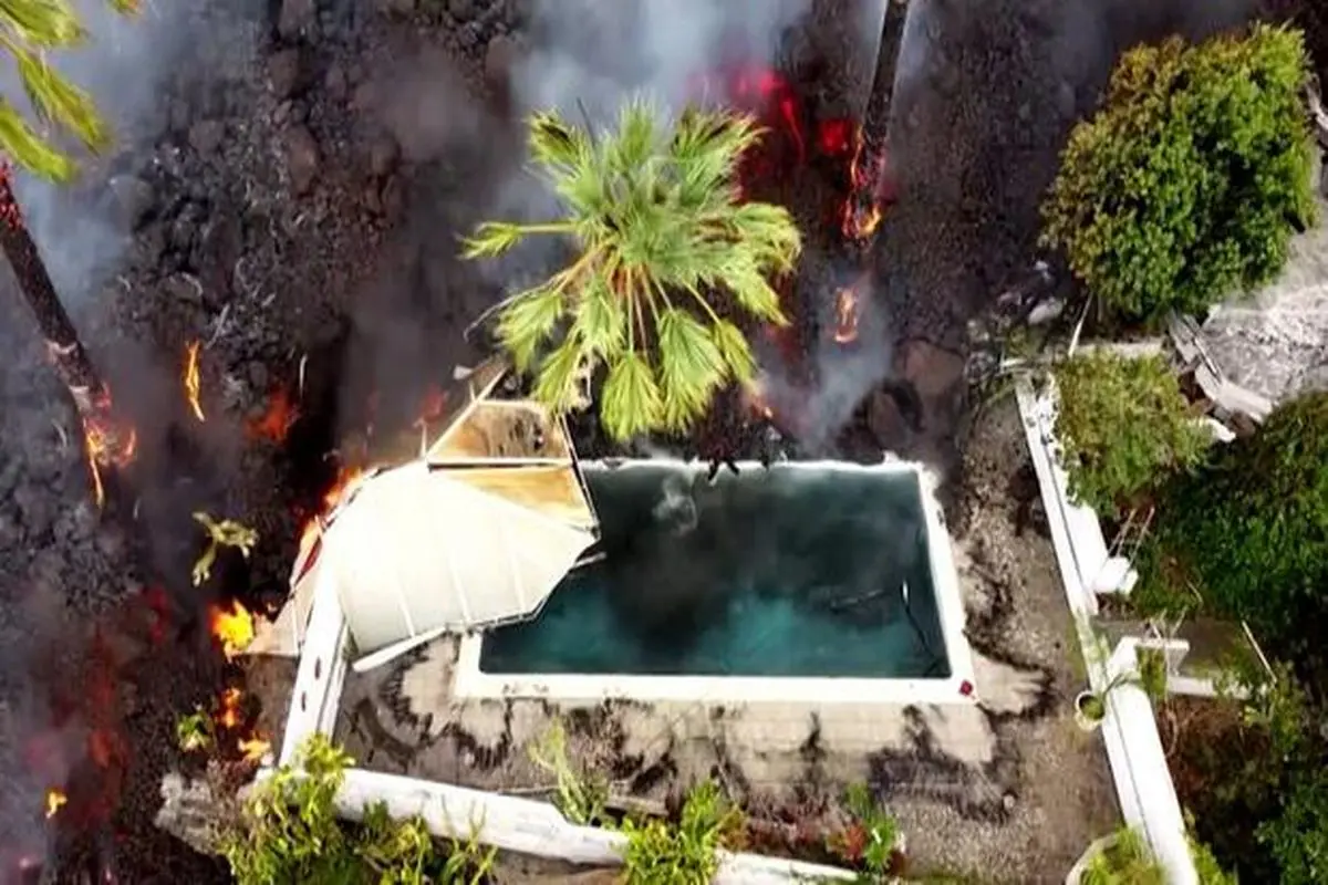 گدازه‌های آتشفشانی در استخر و منازل در جزایر قناری + فیلم