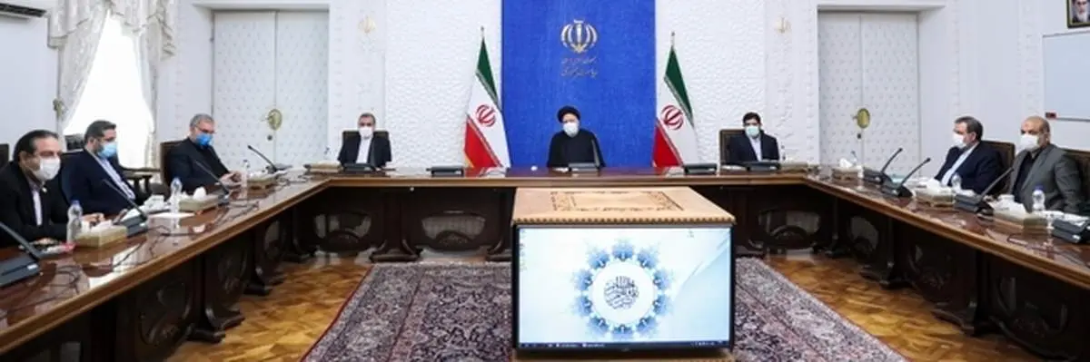 اجرای اصول بهداشتی در مبادی ورودی کشور برای اتباع همه کشورها/ شتاب مضاعف در روند واکسیناسیون گروه‌های مختلف شغلی