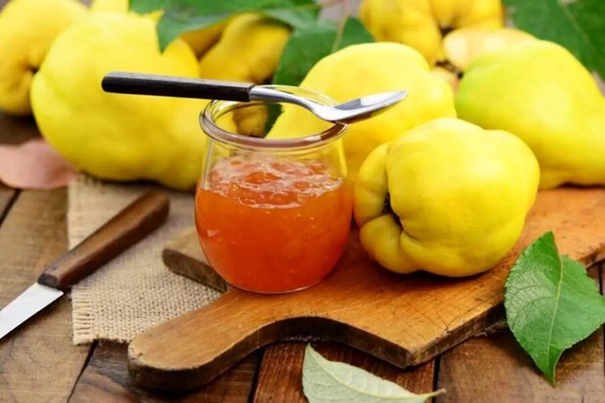 طرز تهیه مربای به | راز خوشرنگ شدن این مربای پاییزی