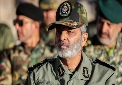 فرمانده کل ارتش: برای فرود آوردن ضربه مقتضی به اسرائیل آماده‌ایم