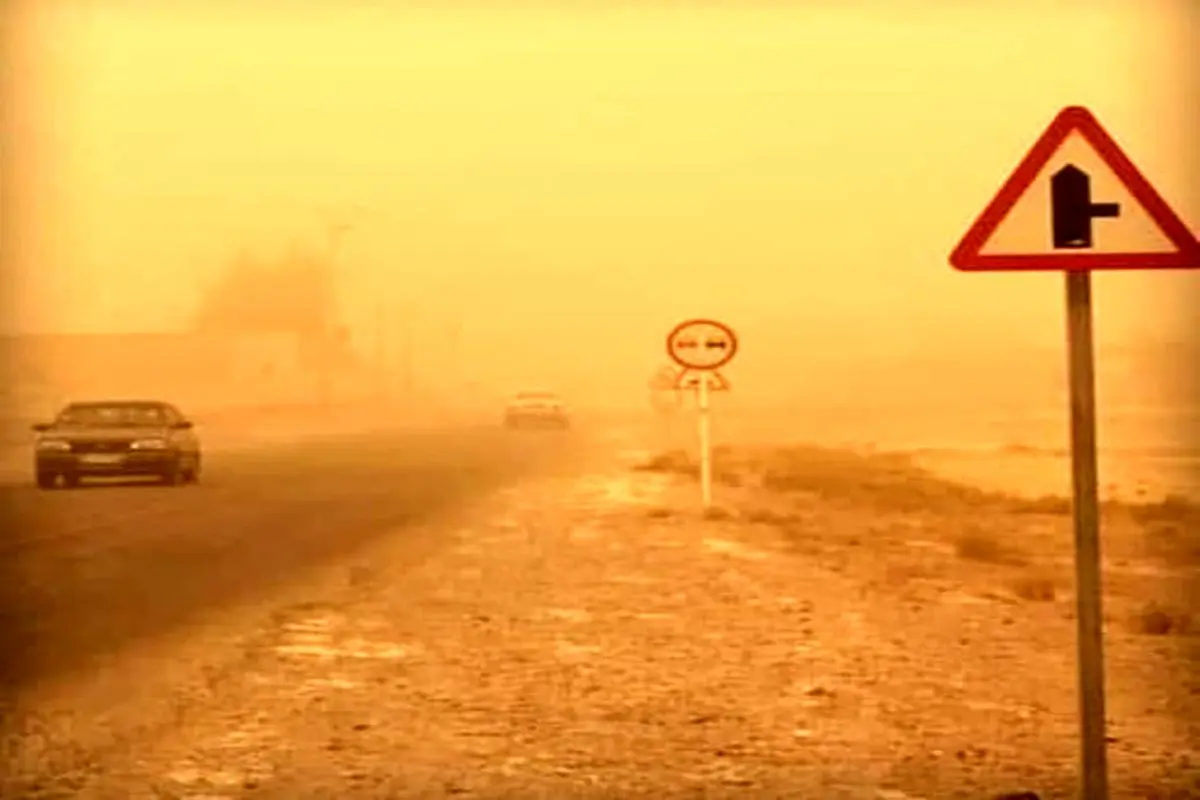 توفان شن ۱۱۲ کیلومتری زابل را در غبار محو کرد