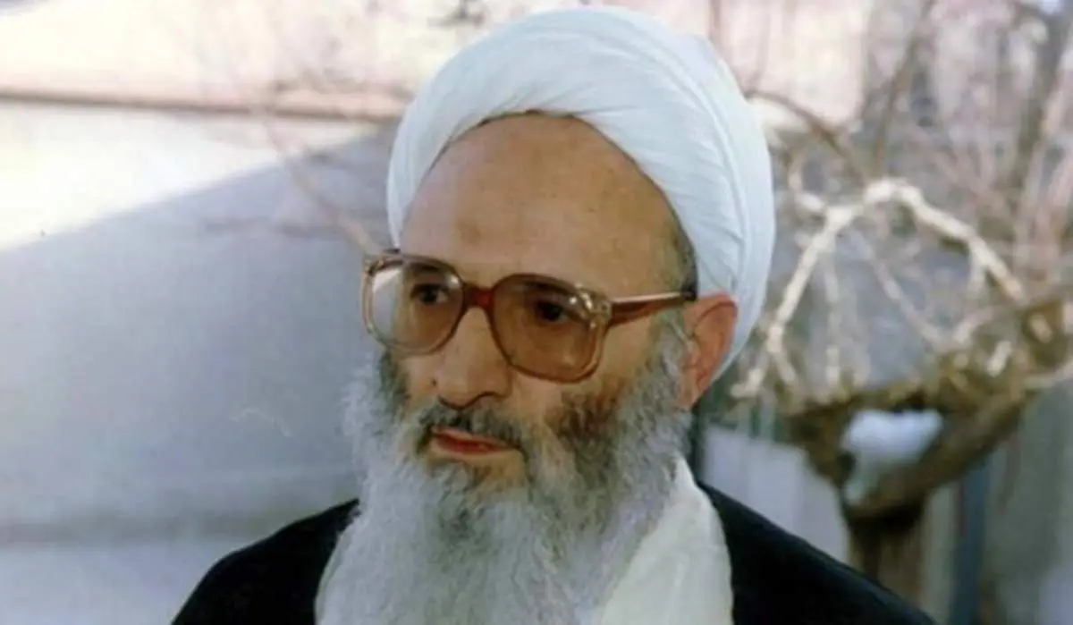 شب وداع با پیکر علامه حسن‌زاده در روستای ایرا + فیلم