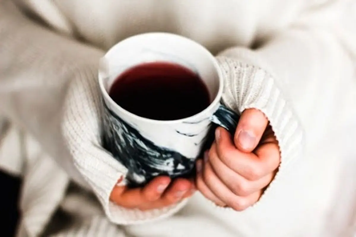 صدا و سیما: پخش چای ریختن مرد برای زن ممنوع است